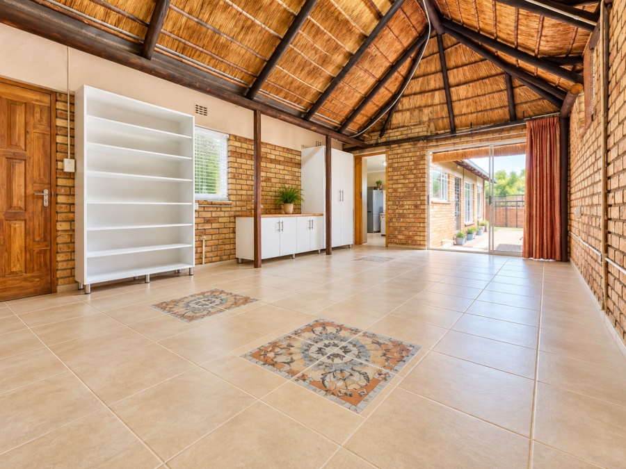 4 Bedroom Property for Sale in Doringkruin North West